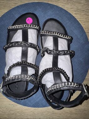 Black Chain-Accent Women's Gladiator Sandals